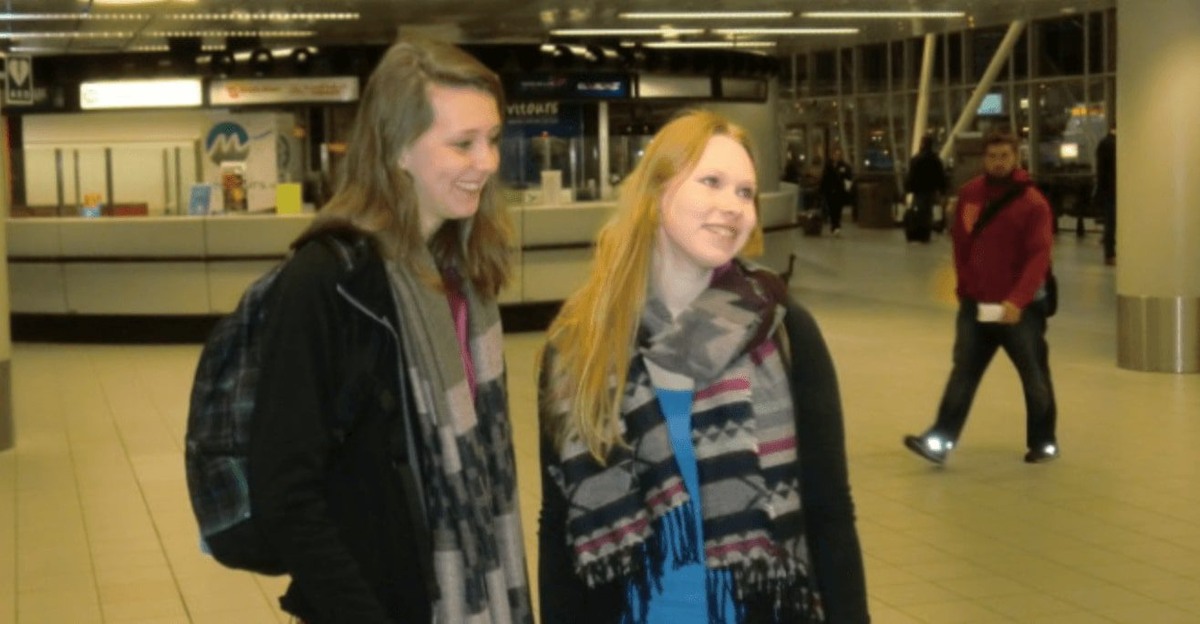 Лисанн (слева) и Крис (справа)