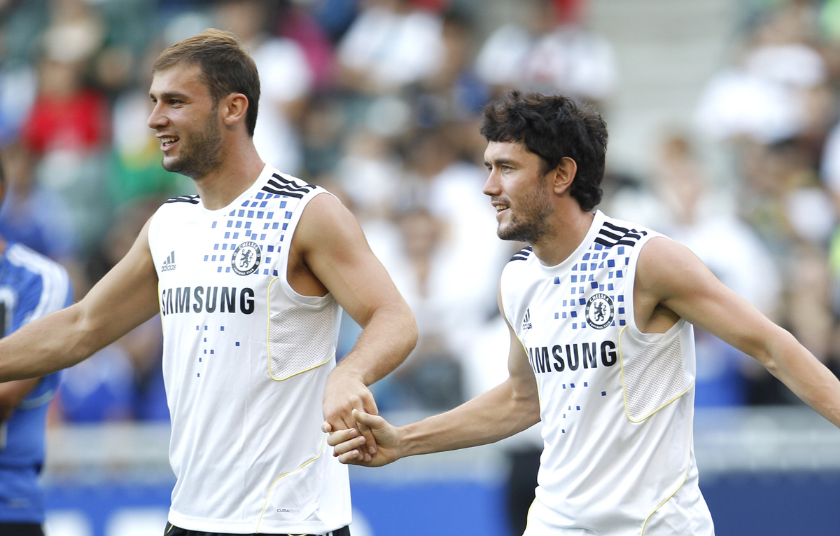    Бранислав Иванович и Юрий Жирков  Action Images/John Sibley