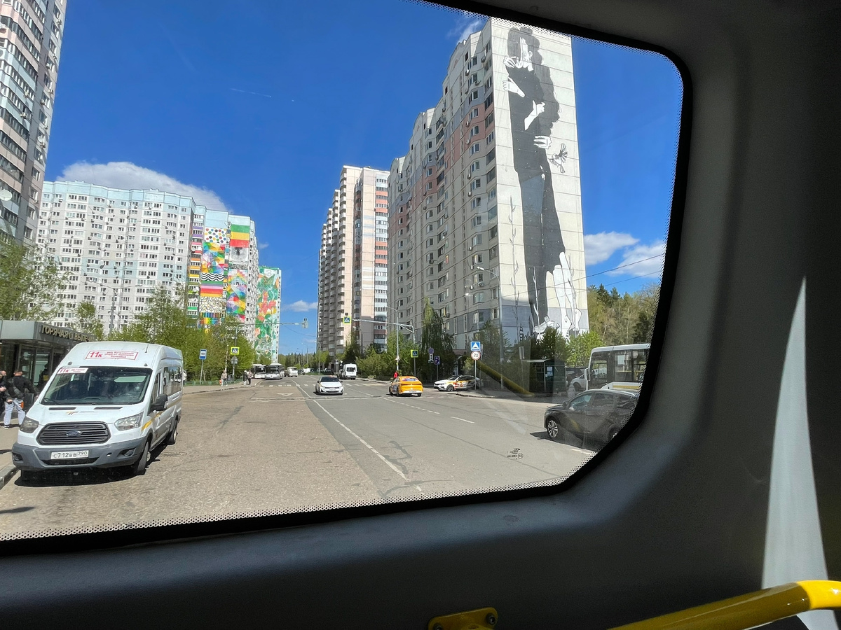 Остановка конечная. Новая Трёхгорка.