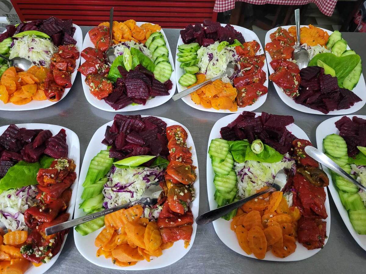 Сербские салаты на празники в ресторане. 