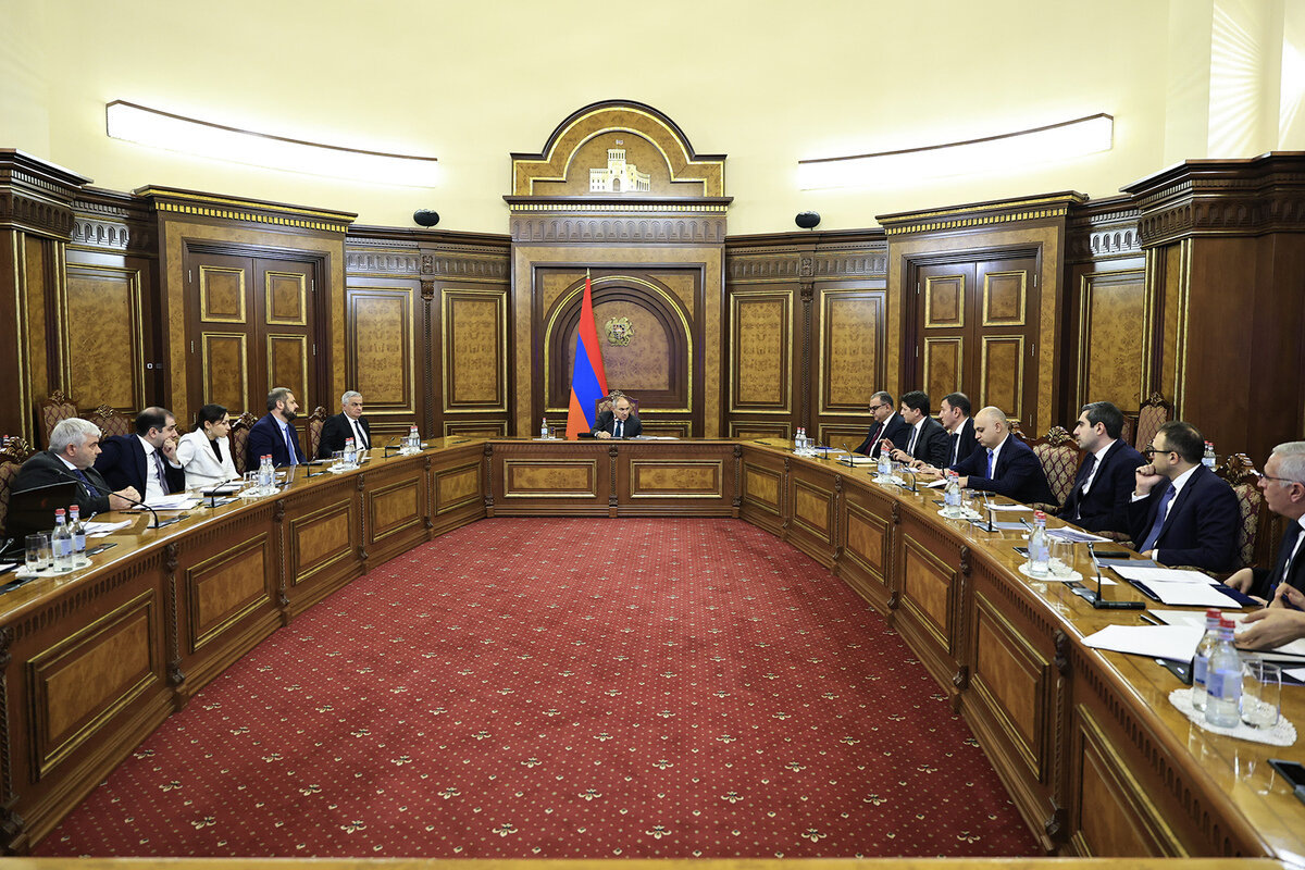    Похоже, что премьер-министр Никол Пашинян и его подчиненные придумали новую аферу. Фото: сайт Правительства Республики Армения.