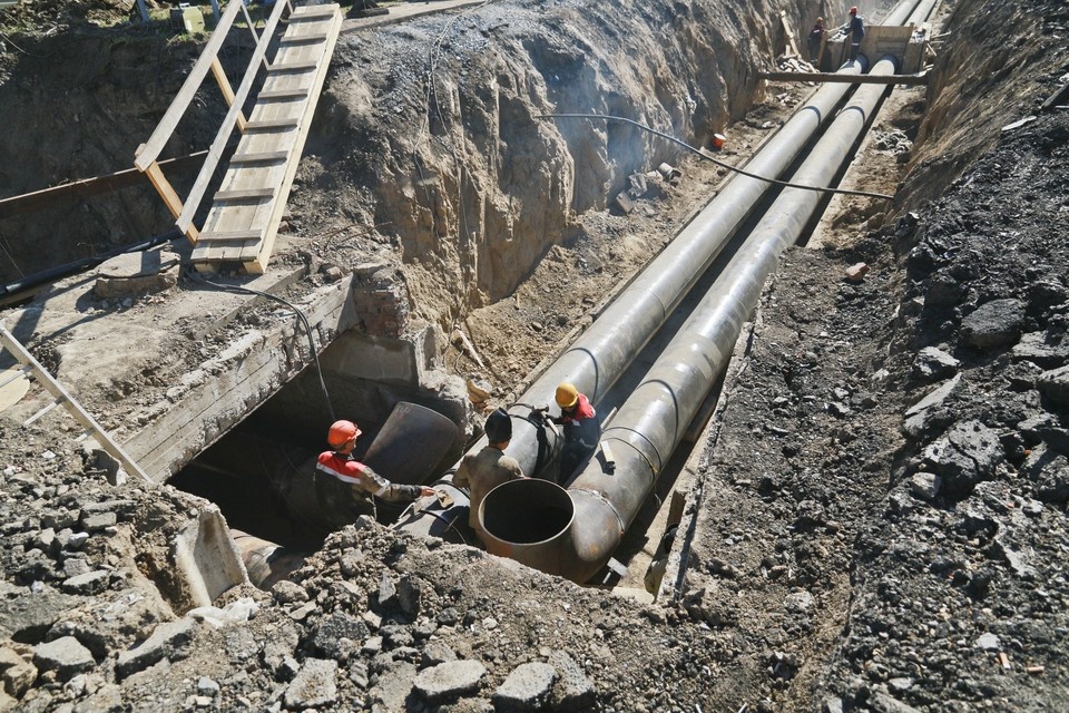    . Олег УКЛАДОВ