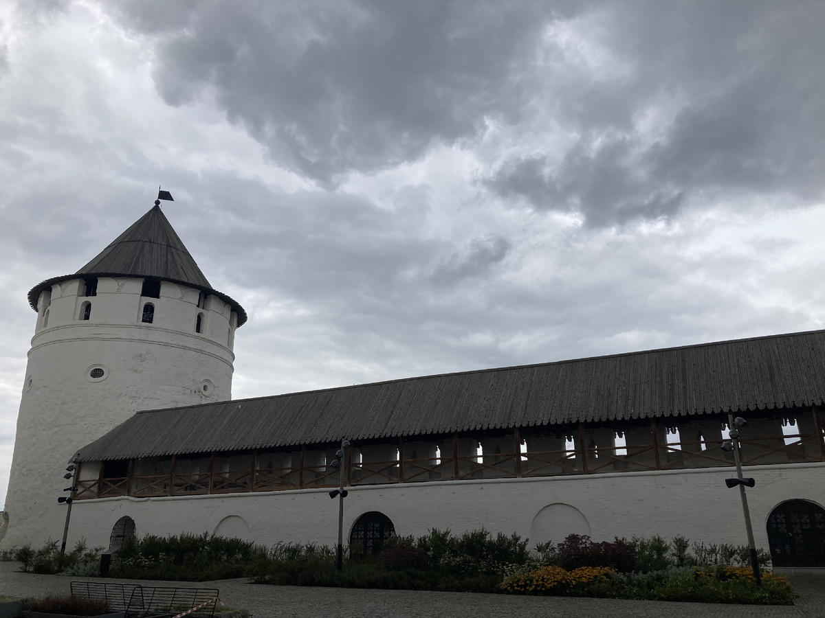 Стены казанского кремля