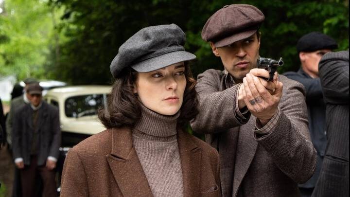  Кадр из сериала «Художник»