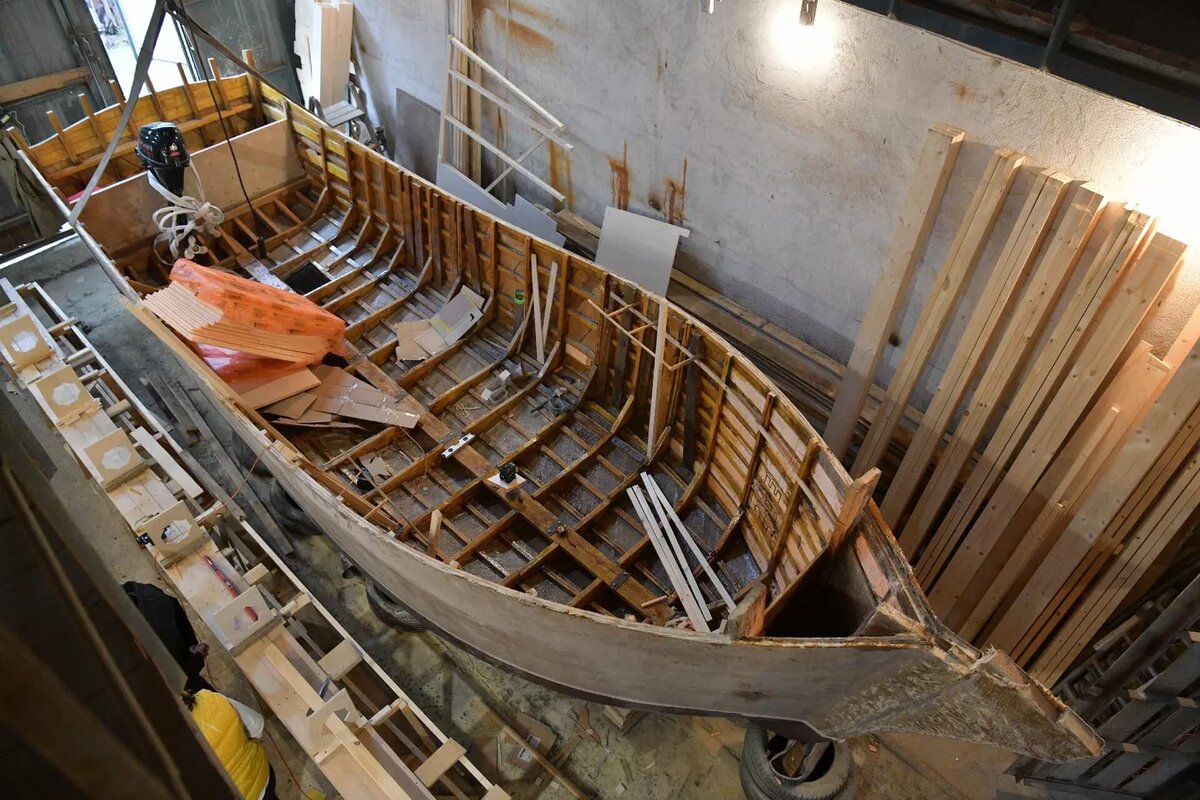 Строительство торгово-разведывательной шхуны Азег Леонидом Черкезия