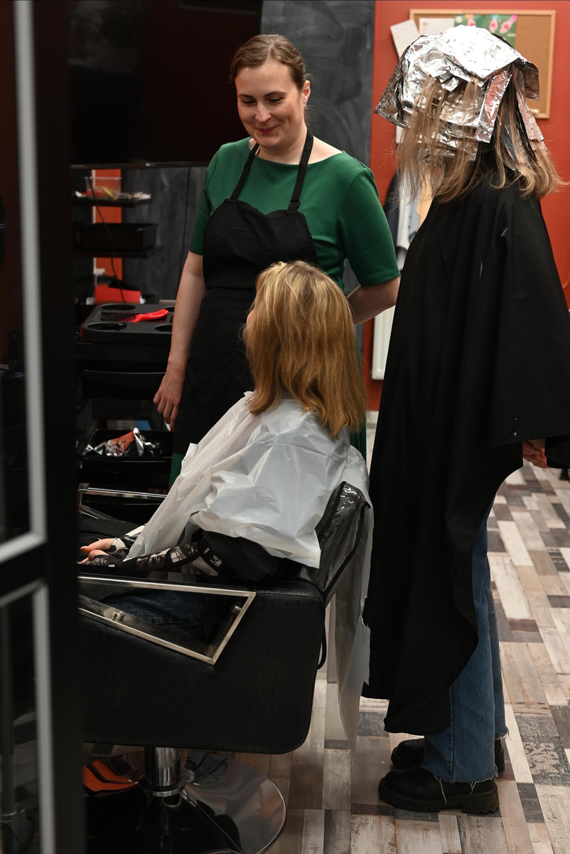 Выпускница и модели учебного центра ALLEGORIA.