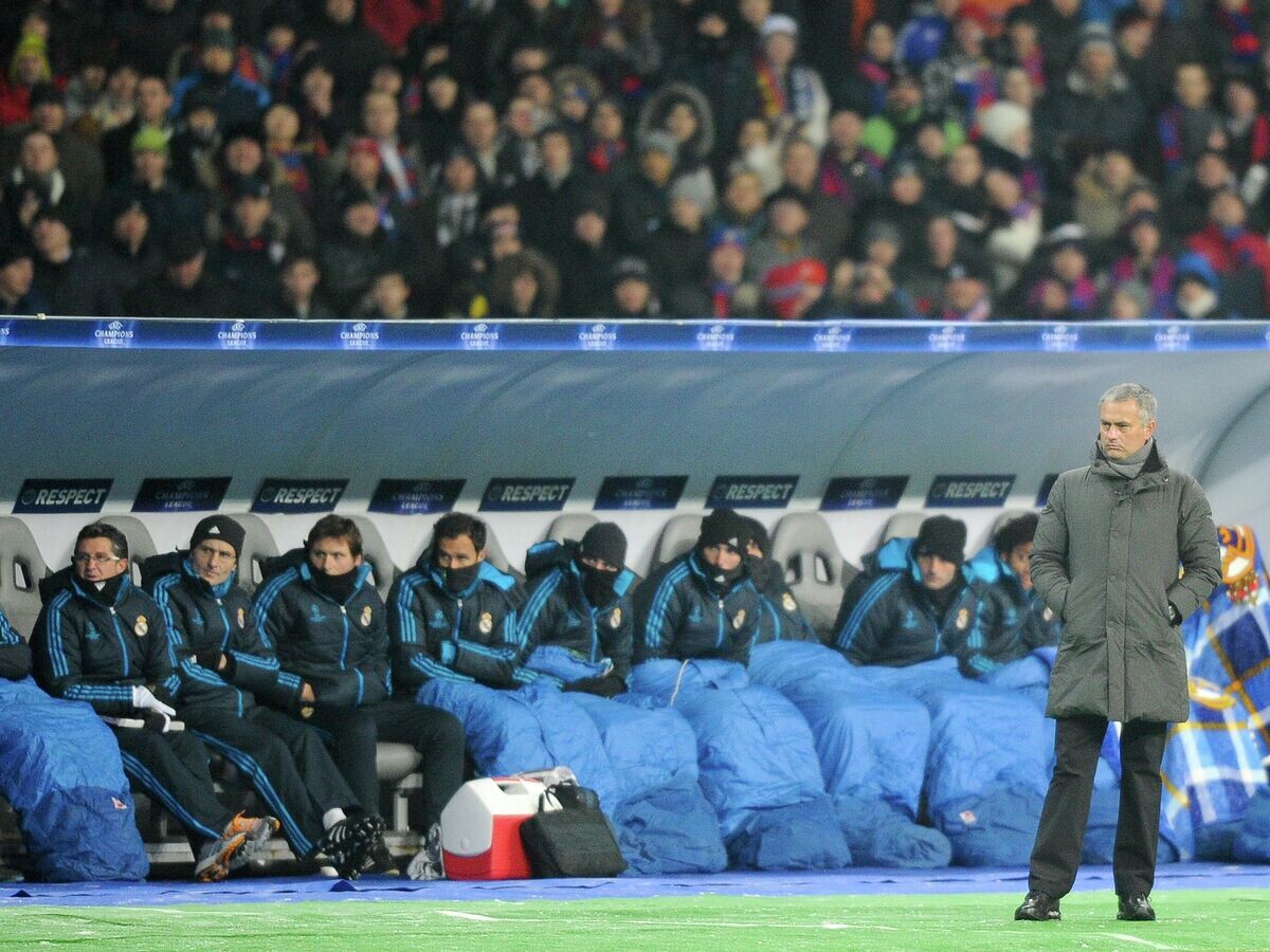    Жозе Моуриньо в матче 1/8 финала Лиги Чемпионов УЕФА между ЦСКА и "Реалом" | © РИА Новости / Александр Вильф