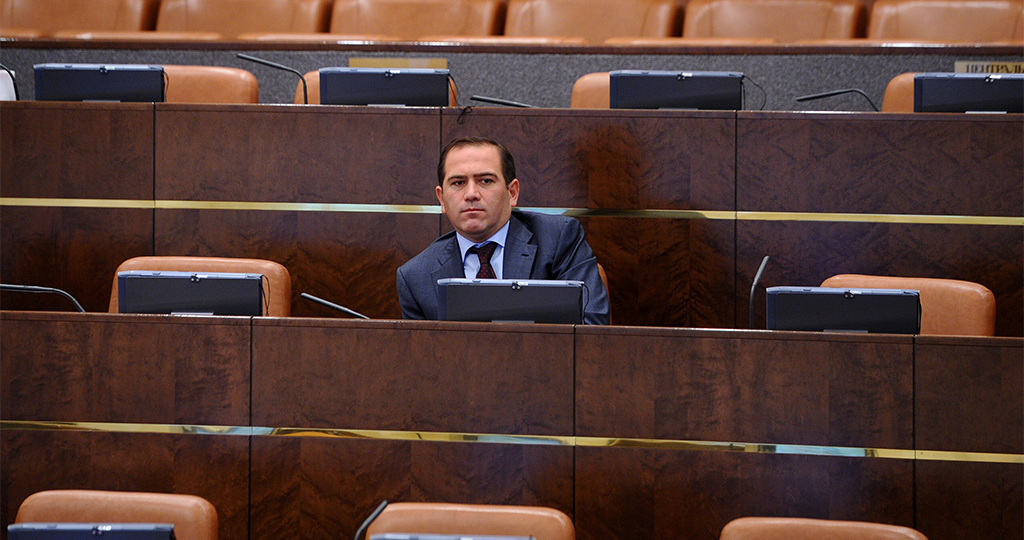 Следствие потребовало арестовать экс-сенатора Билалова по делу о мошенничестве