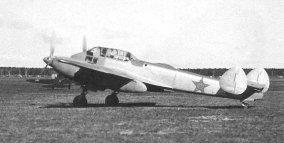 Як-2 - неудачный тактический бомбардировщик, выпущенный ограниченной серией. 