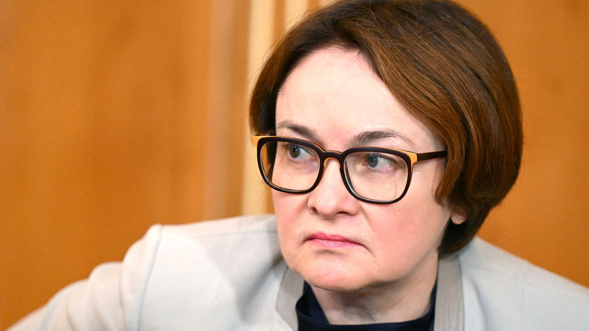 Российские банки бьют тревогу: блокировка карт Visa и MasterCard может стать реальностью