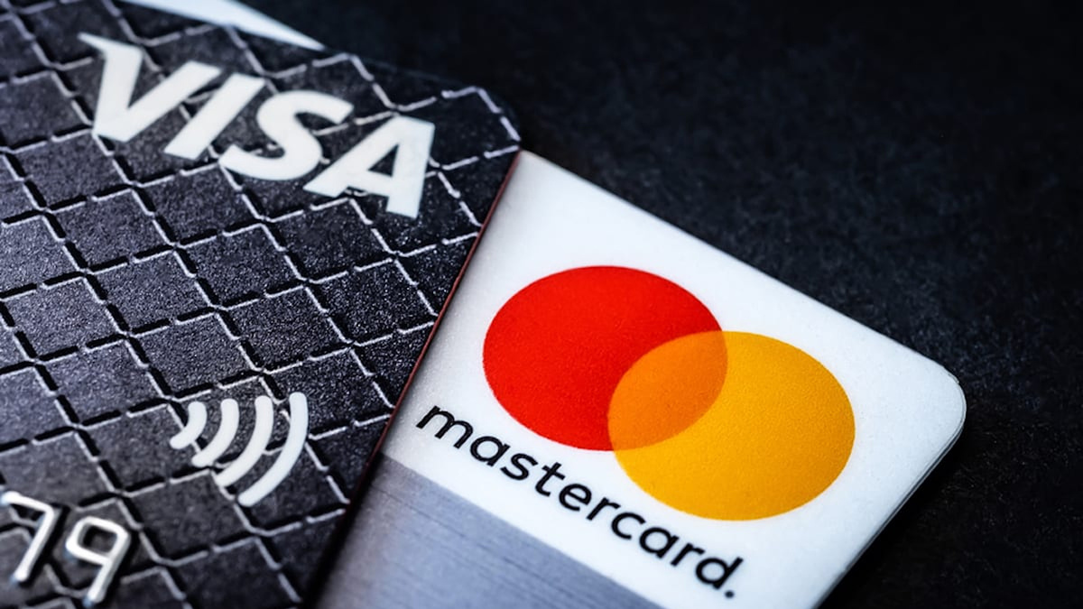 Страх банков: потерять доступ к международным картам