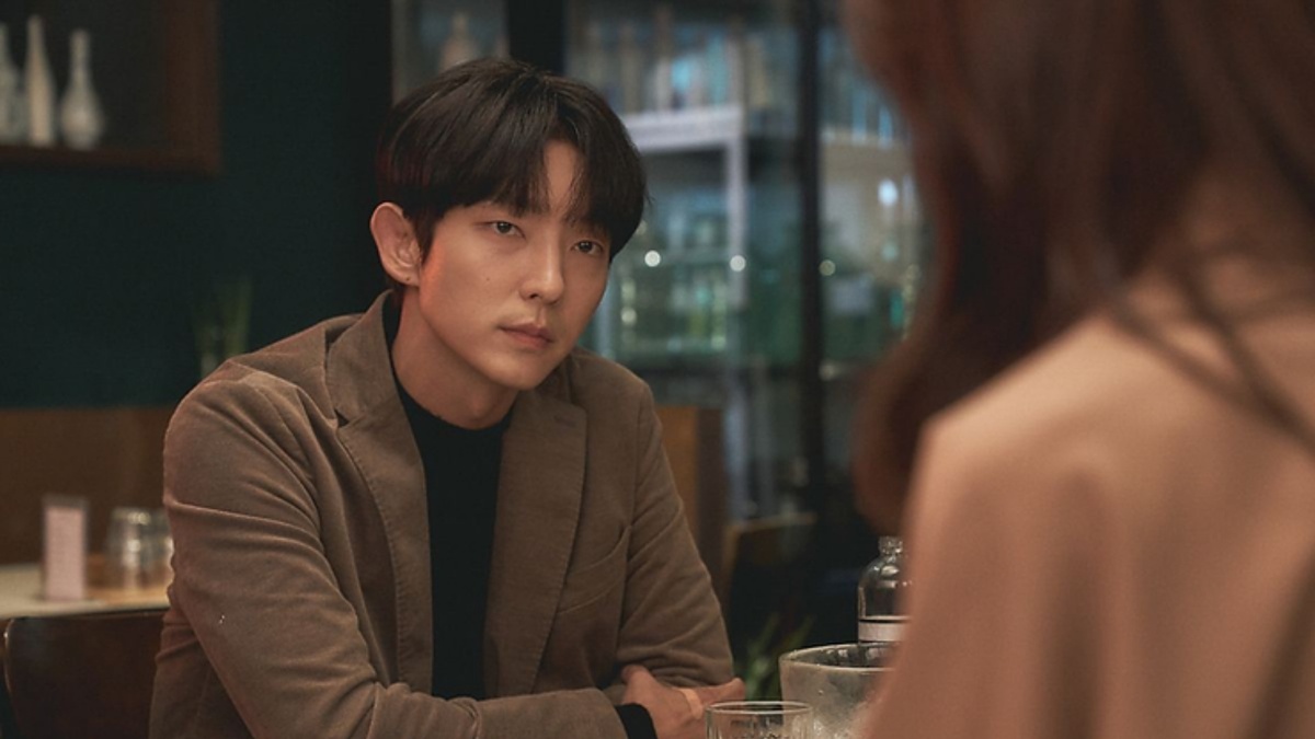 Кадр из сериала "Цветок зла" (Credits: tvN)