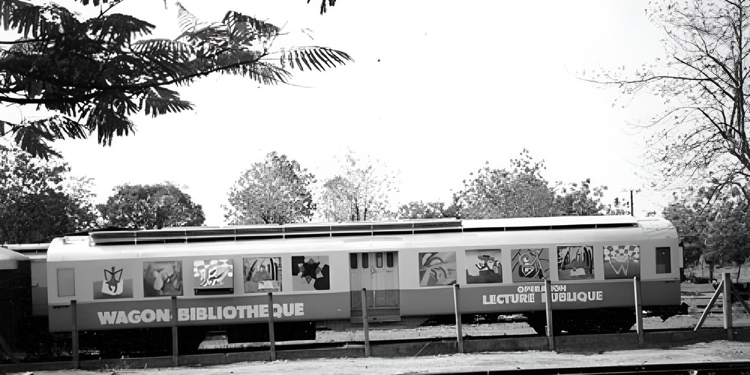 Читательский экспресс: как вагон-библиотека покорил Мали