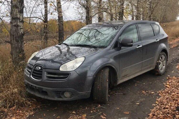 Машина убитого Михаила Седова. Фото: СК