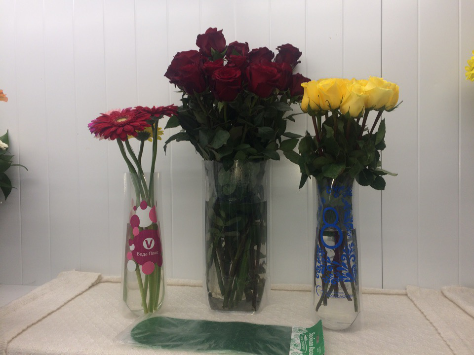 Удобная складная ваза на 8 марта для разных букетов