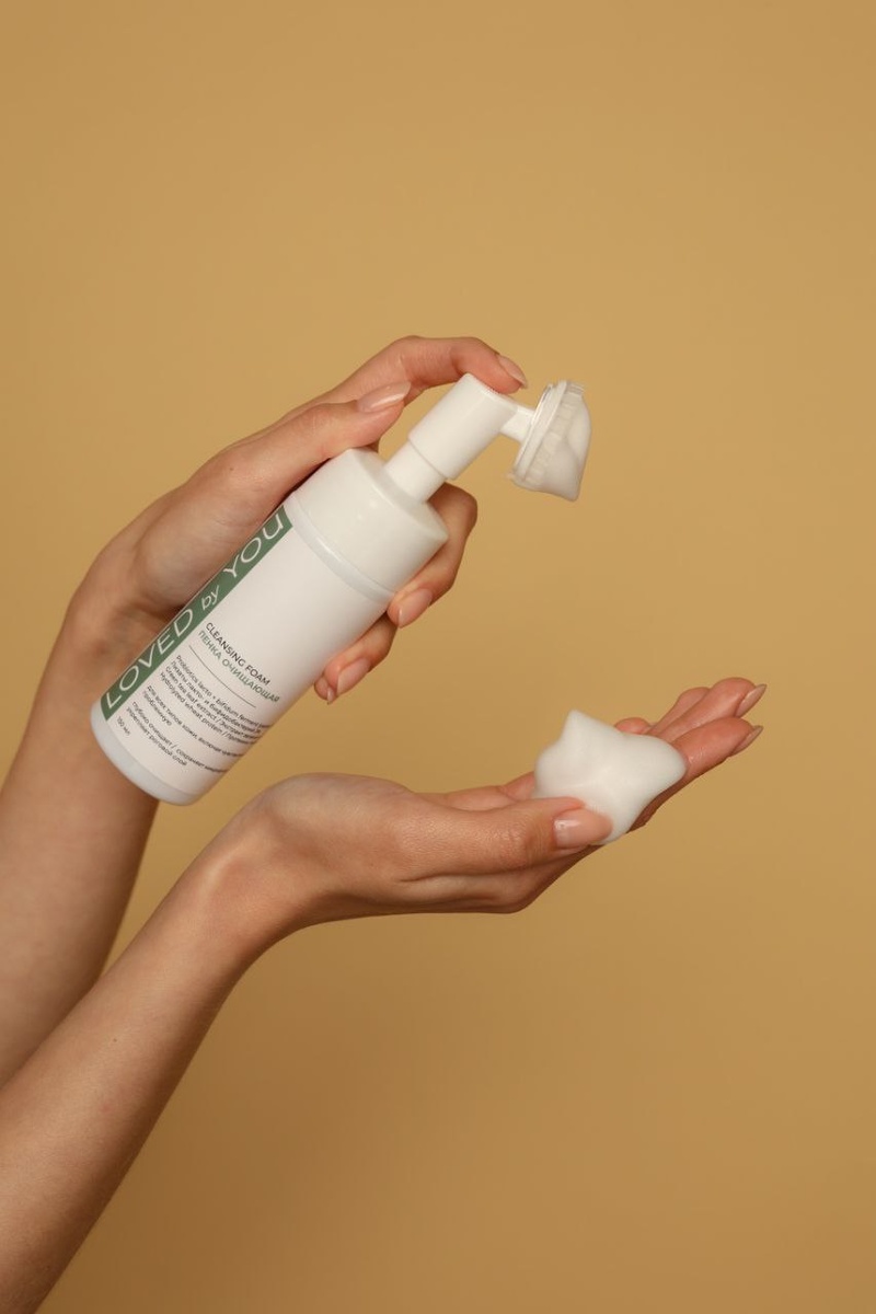 Пенка для умывания с лизатами Loved by You
