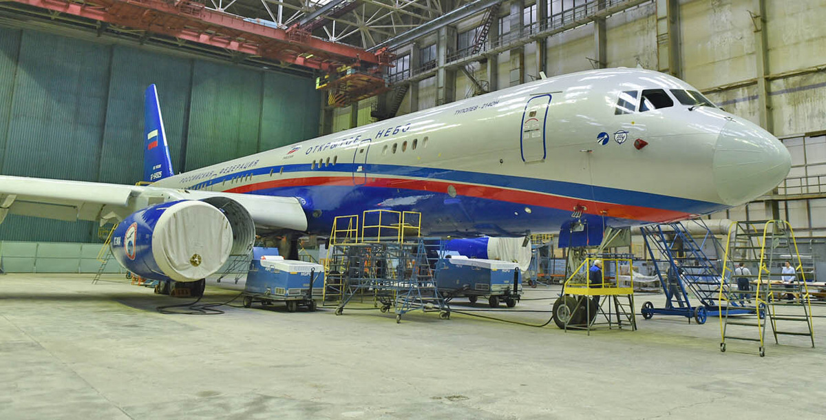    Самолет Ту-214. Источник: tehnoomsk.ru
