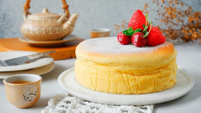 Десерт, что свёл весь мир с ума: готовим японский хлопковый чизкейк дома. Обложка © Shutterstock / FOTODOM / EndwiaSS