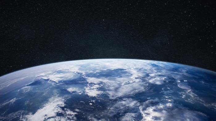 Обложка © Shutterstock / FOTODOM / Alones