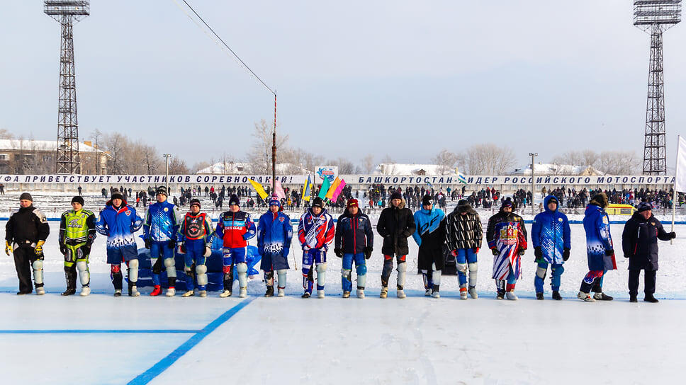 На соревнования, проходящие между гонками первенства России, приехали спортсмены из Тольятти, Уфы, Каменск-Уральского, Оренбурга, Иркутска, Мелеуза и Красногорска.📷Фото: Идэль Гумеров / Коммерсантъ