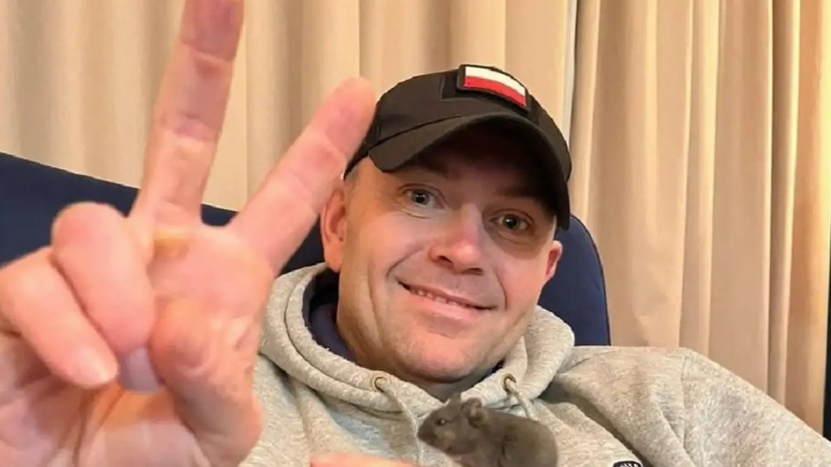 Президент Навроцкий.  Соцсети