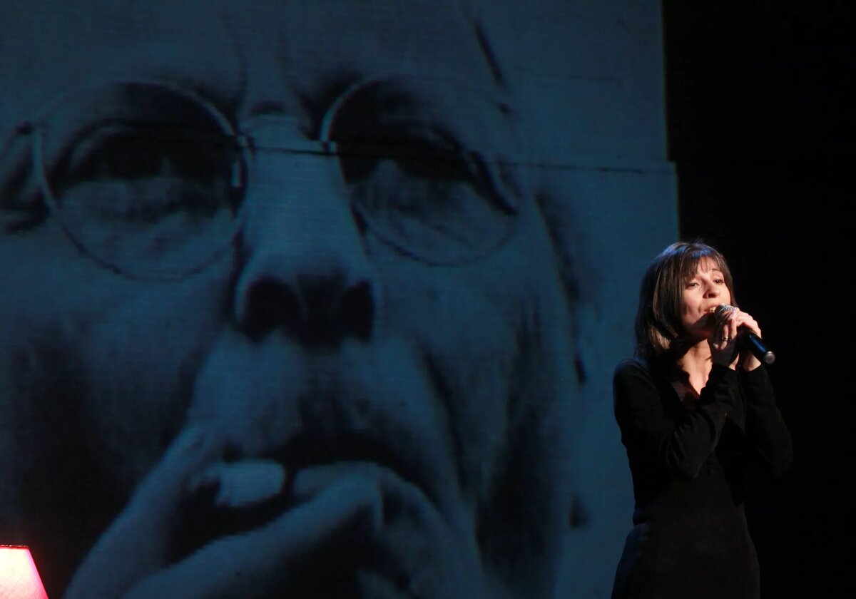 Спектакль "Ниоткуда с любовью" © photo: Sputnik / Александр Саверкин