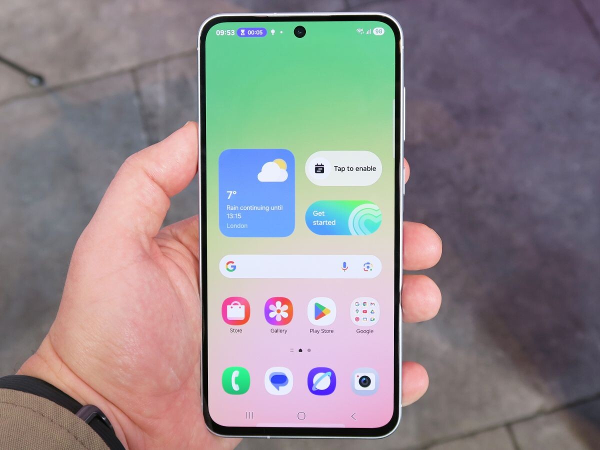    Бюджетный Samsung Galaxy A37 получит флагманский дизайн