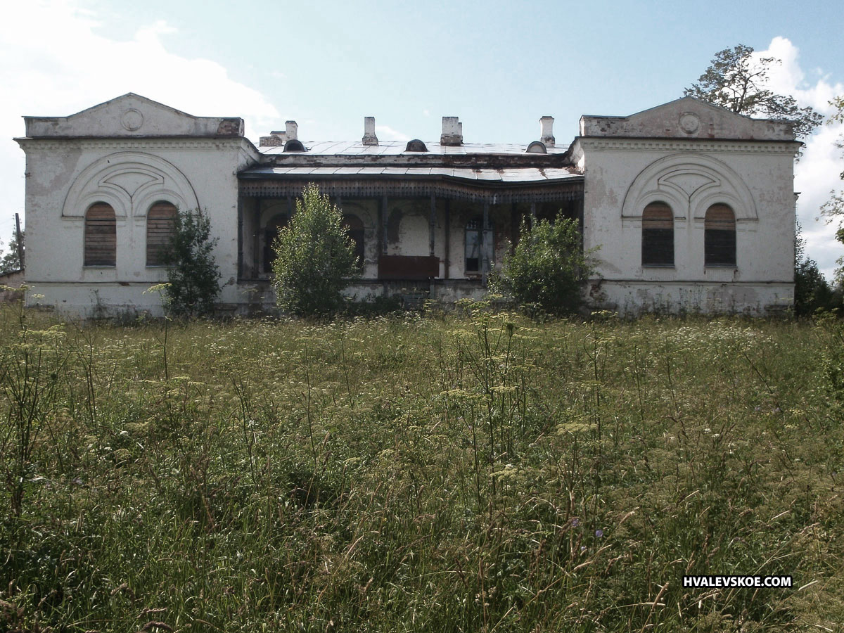 Фото с сайта усадьбы https://www.hvalevskoe.com/