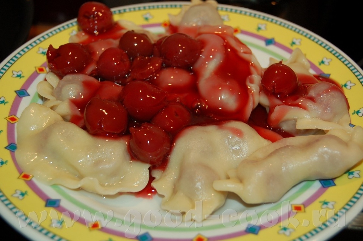    Тайга в тарелке пельмени из медвежатины с брусничным соусом