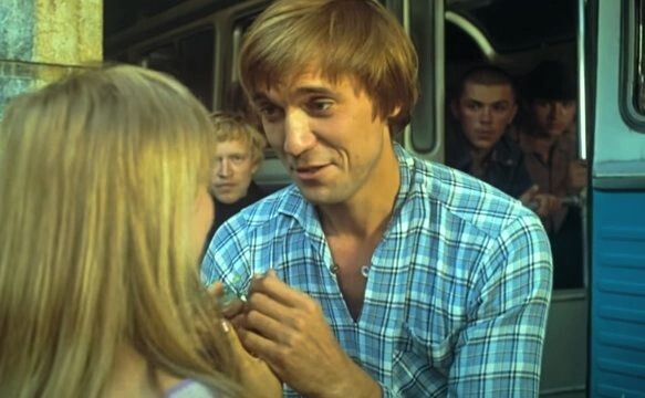 После съёмок в "Романсе о влюблённых" Киндинов стал звездой