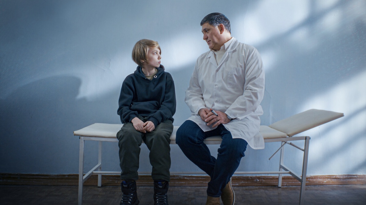 Кадр и фильма «Доктор», 2023 год, режиссер Артём Темников