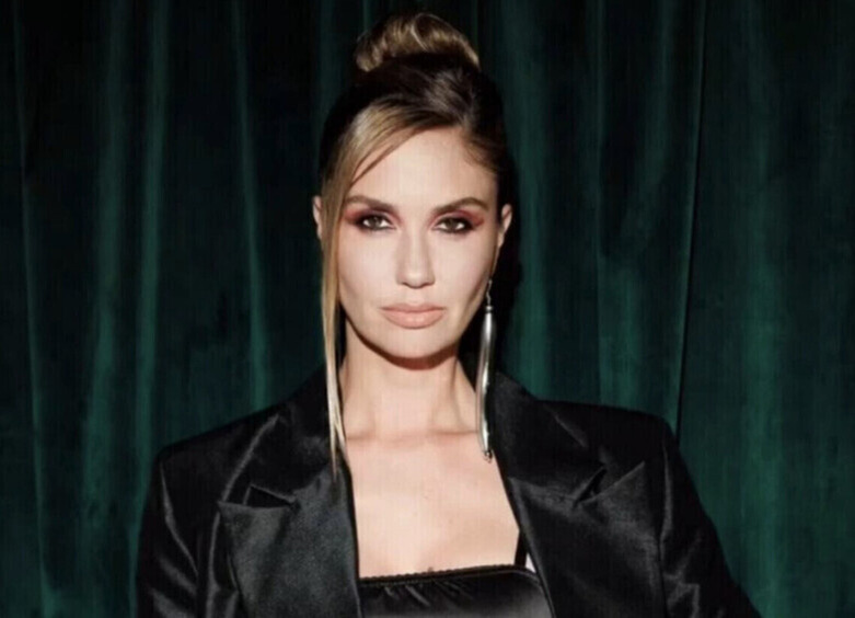     Агата Муцениеце