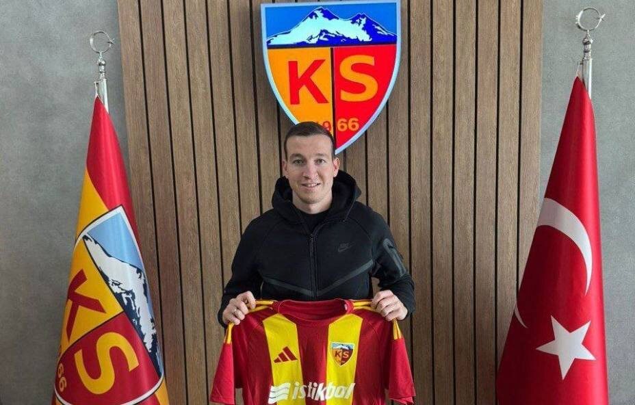    Денис Макаров стал игроком турецкого «Кайсериспора». Фото: Соцсети