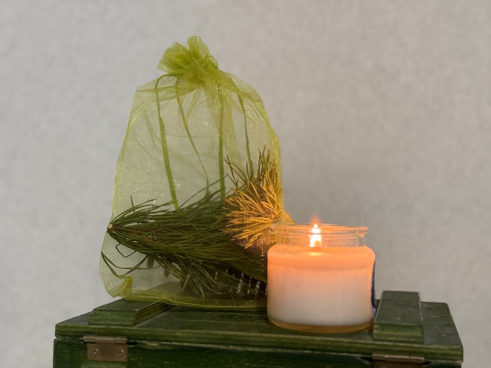    Еще одна идея - сделать аромадиффузор для дома или натуральный ароматизатор Александра ТИМОЩЕНКО