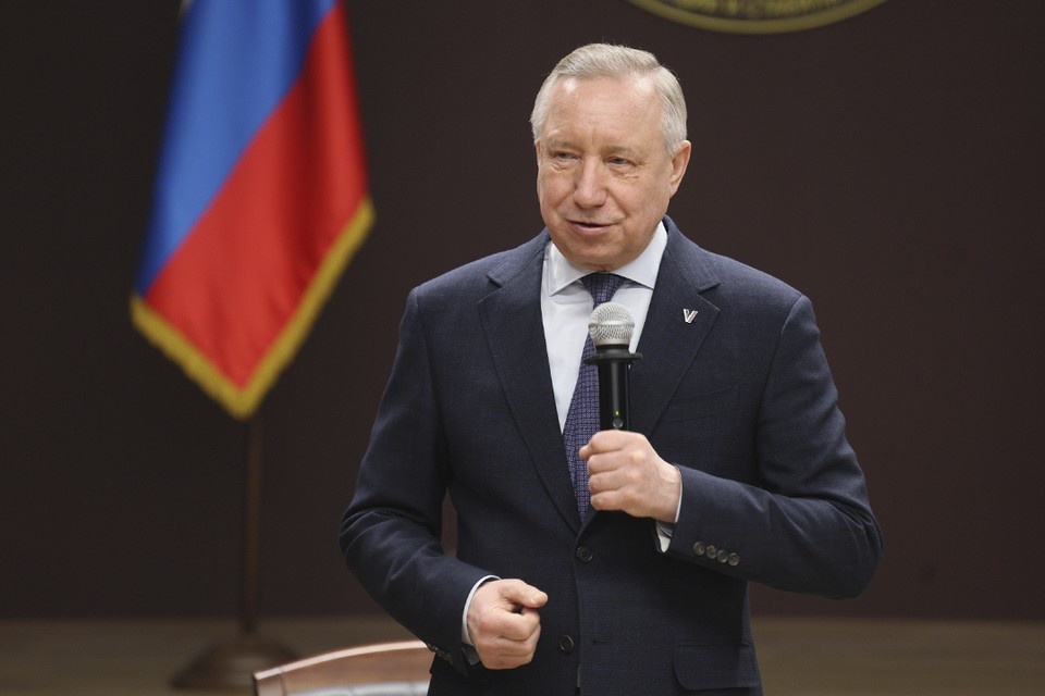    Александр Беглов провел встречу с молодыми петербуржцами. Фото: gov.spb.ru