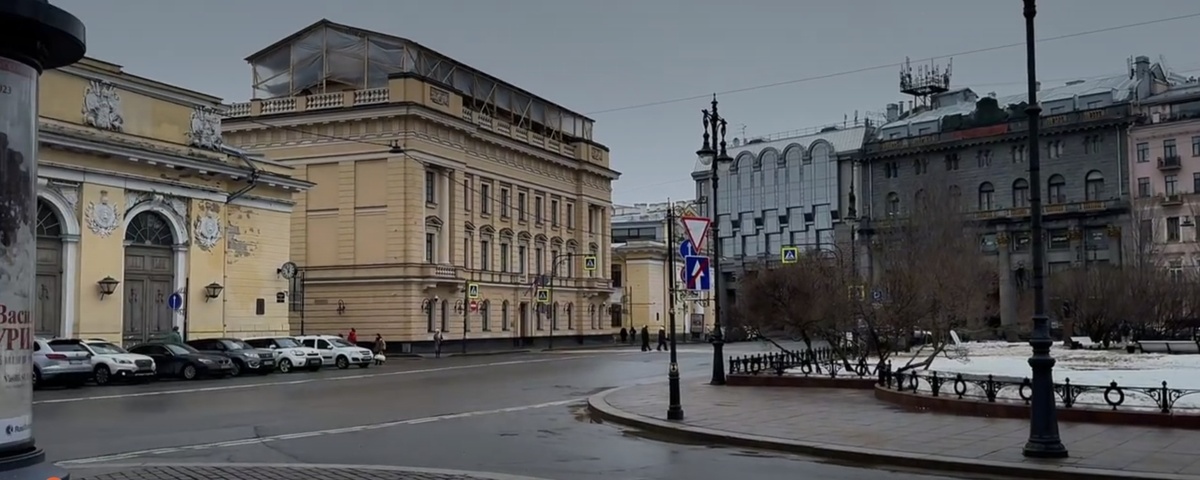 Манежная площадь Санкт-Петербург