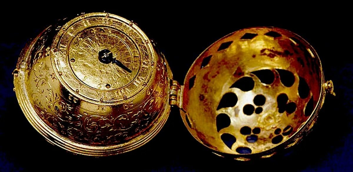 Первые часы Генлайна. Фото взято с сайта onedio.com