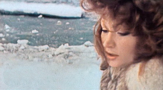 "Айсберг", слова Лидии Козловой, музыка Игоря Николаева, исп. Алла Пугачёва, 1983-1984