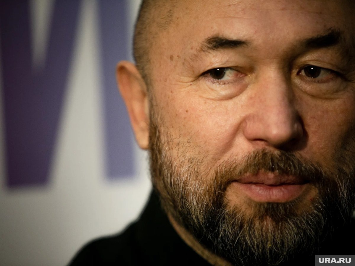     Тимур Бекмамбетов бежал из России после начала СВО