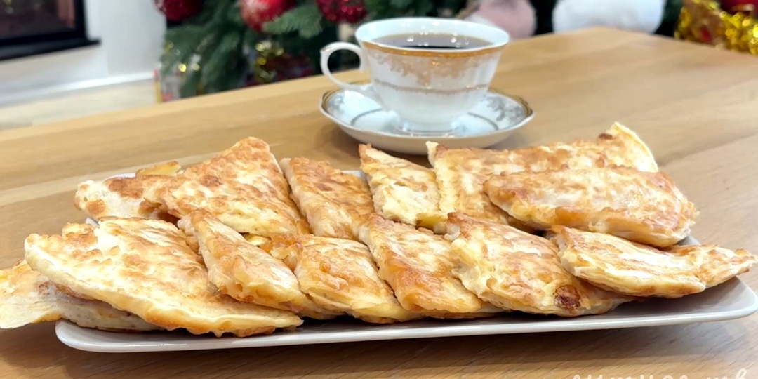 Готовлю по заказу мужа и детей конвертики на завтрак за 5 минут из лаваша, очень вкусно получается