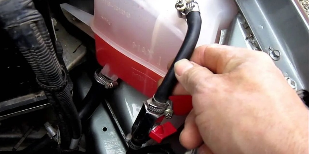 Как удалить воздушную пробку из системы охлаждения автомобиля: простые и рабочие методы