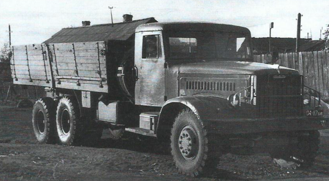 Бортовой грузовик КрАЗ-219