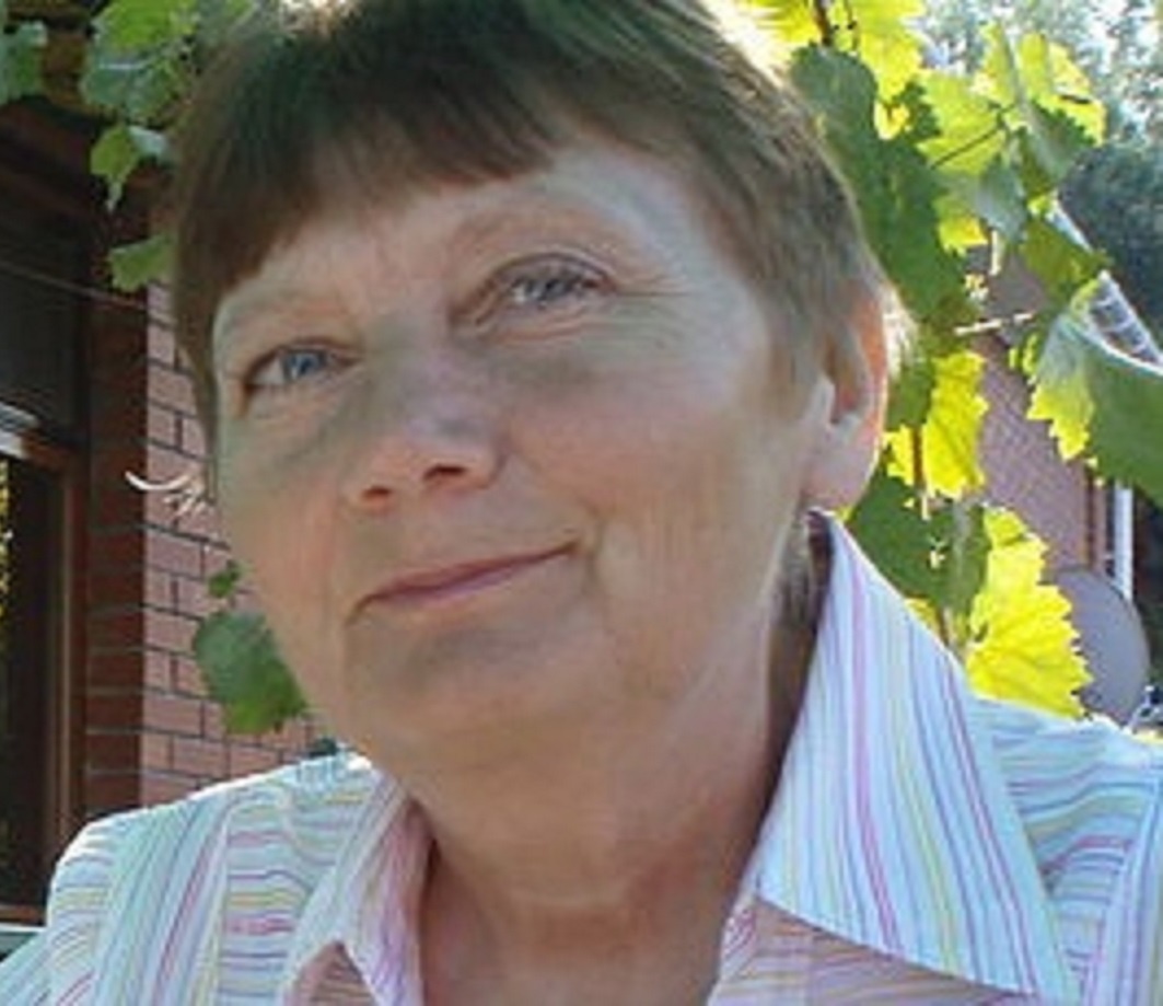 Нина Михайловна Иванова (Ковальская), город-курорт Анапа (осень 2005г.)