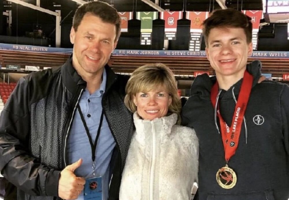    Евгения Шишкова, Вадим Наумов, Максим Наумов. Фото: Соцсети