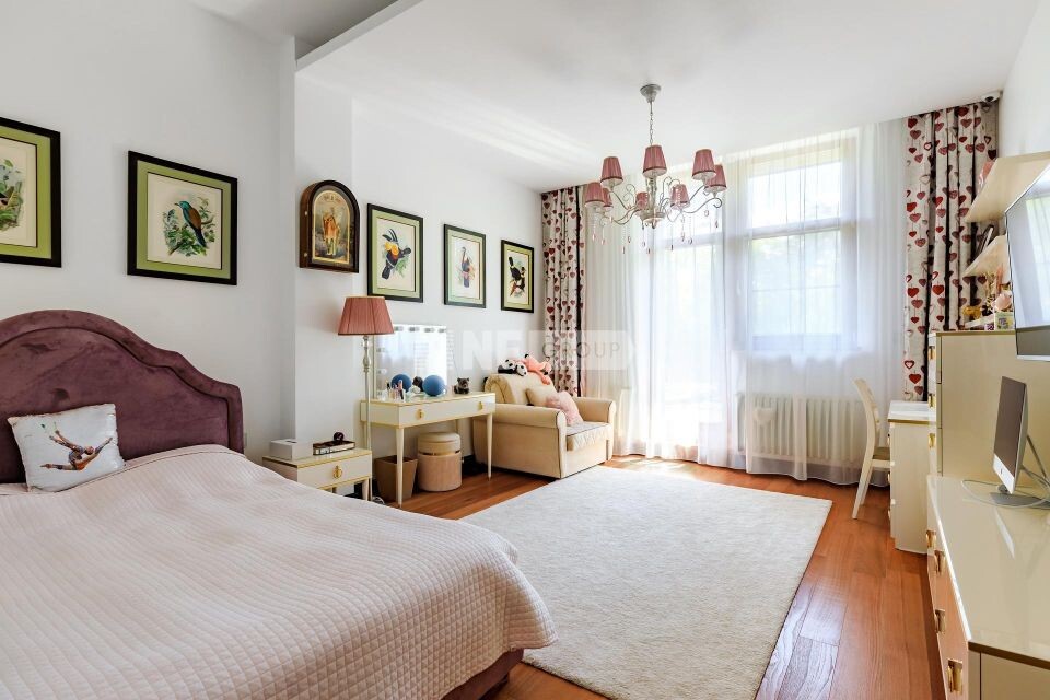    Григорий Лепс продает особняк в Подмосковье. Источник: NF Group