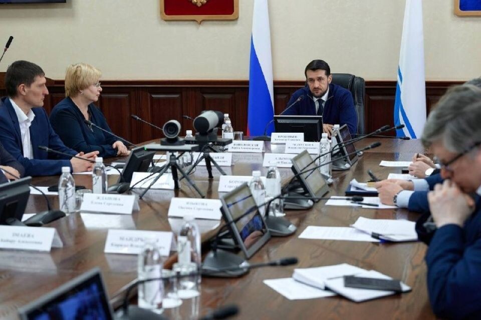    Совещание с представителями Росреестра в Республике Алтай. Источник: t.me/asprokopyev