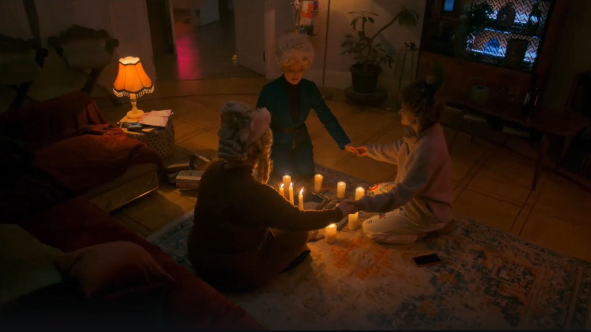 Кадр из фильма «Шальная императрица»