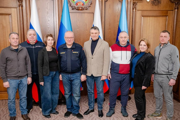    Губернатор Кировской области обсудил с главой ЛНР поставки стройматериалов