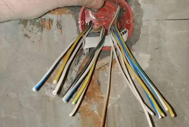 Провода-коротышки: спасаем розетки простыми методами