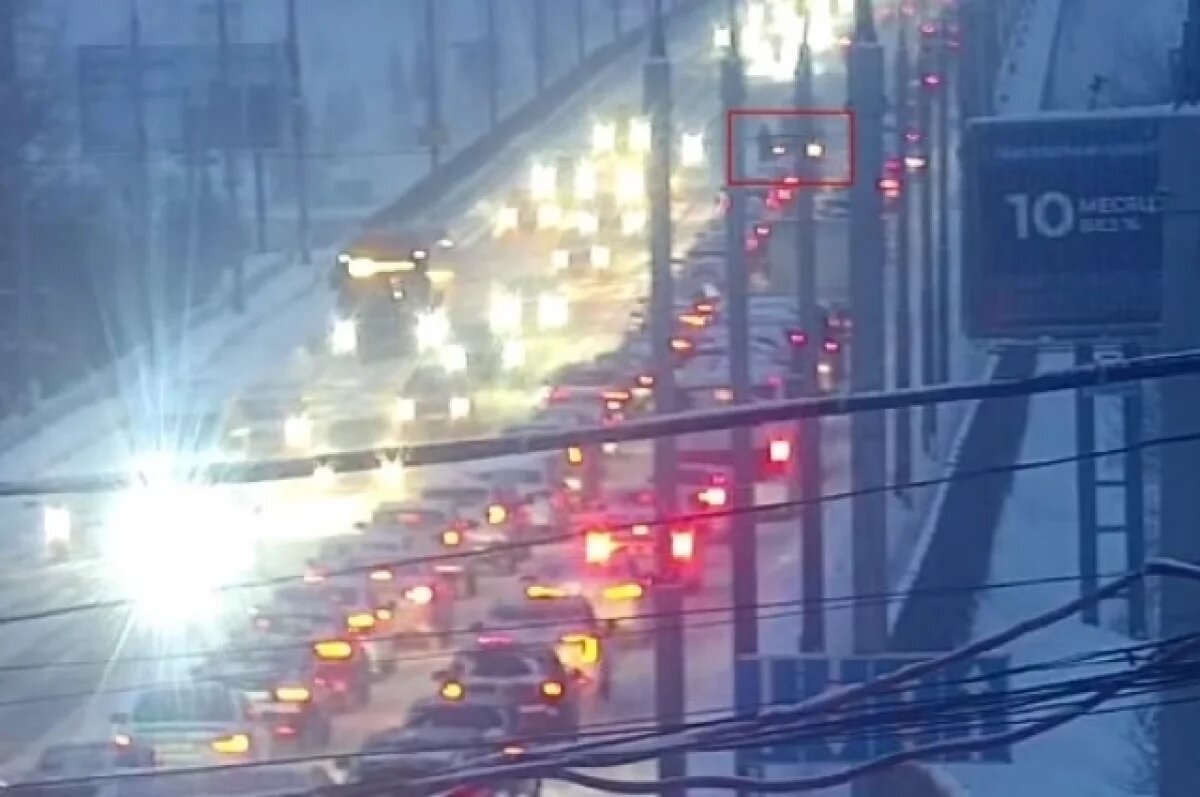    В Перми ограничено движение в сторону города на Коммунальном мосту